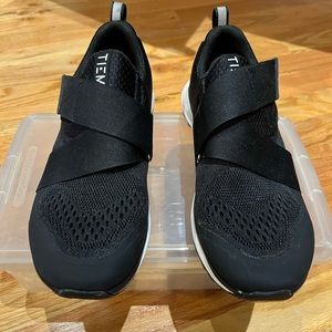 TIEM Slipstream indoor cycling shoes with clips size 8.5 Womens